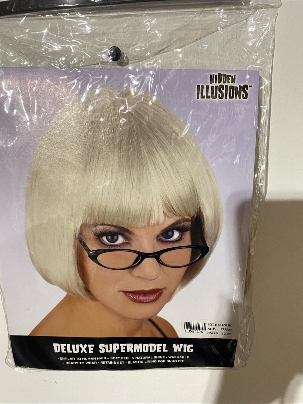 Spirit Deluxe Supermodel Wig - Platinum Blonde